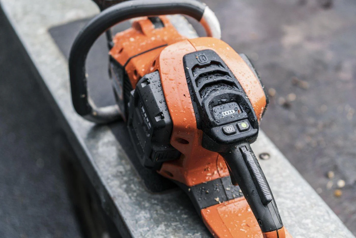 Husqvarna Profi Akku-Motorsäge 540i XP® / 40 - ohne Akku und Ladegerät - Image 4