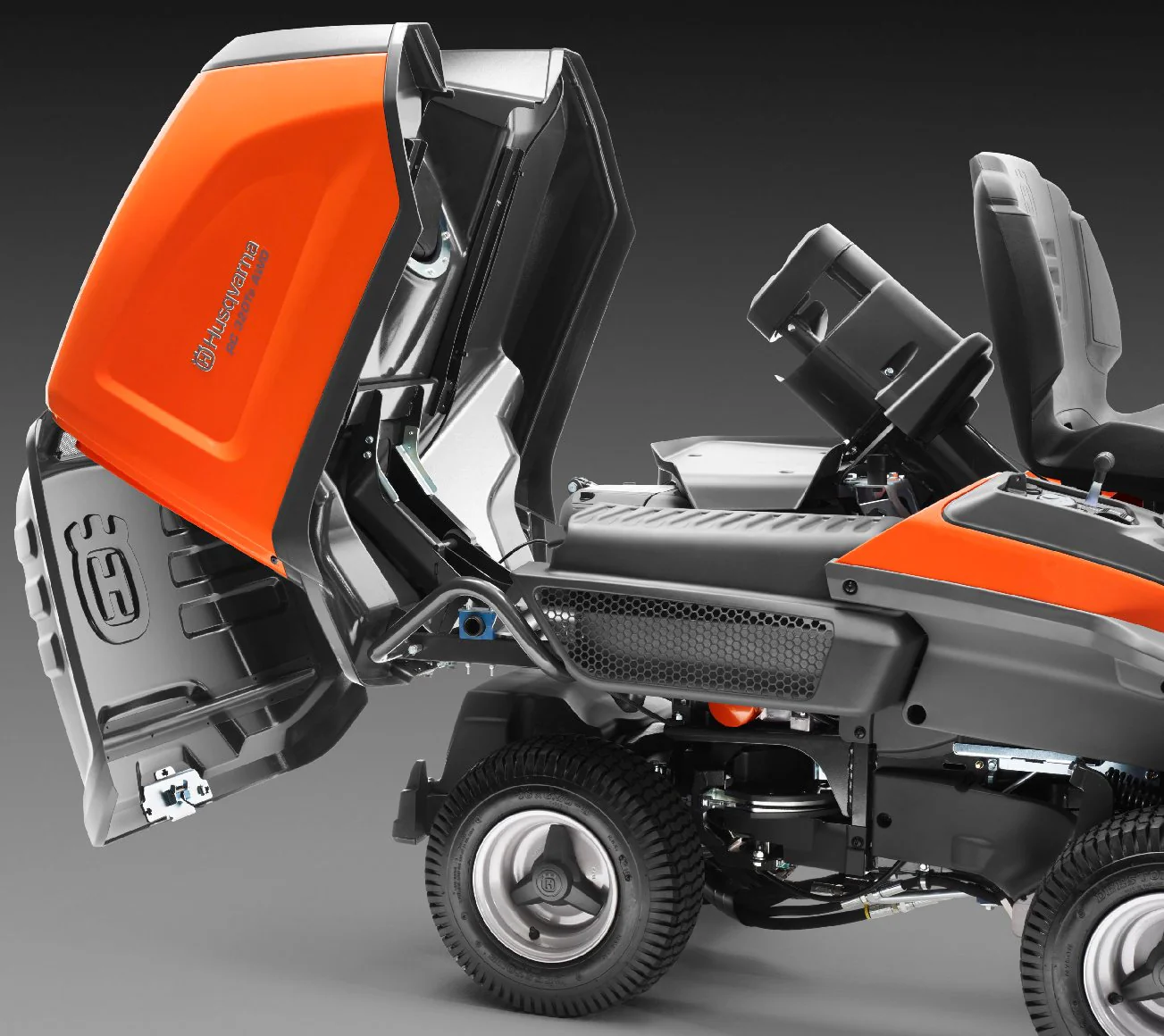 Husqvarna Profi Allrad-Frontmäher RC 320Ts AWD - Grundgerät ohne Mähdeck - Image 15