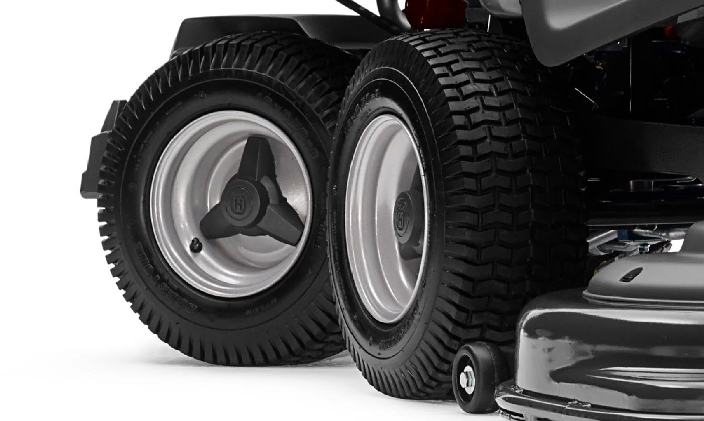 Husqvarna Profi Allrad-Frontmäher RC 320Ts AWD - Grundgerät ohne Mähdeck - Image 7