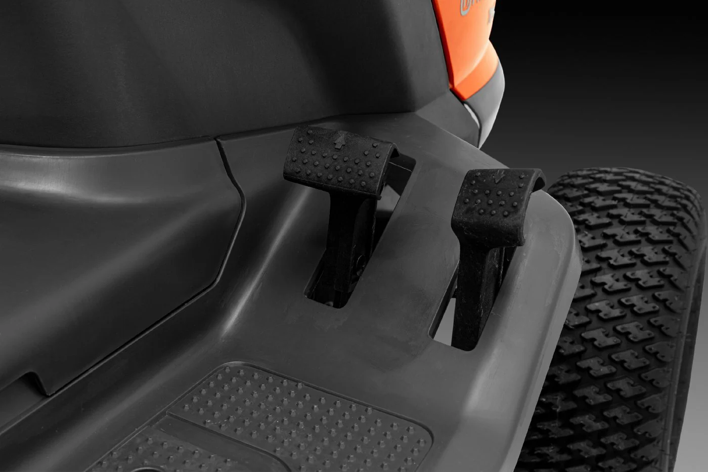 Husqvarna Rasentraktor TS 112 - Image 9