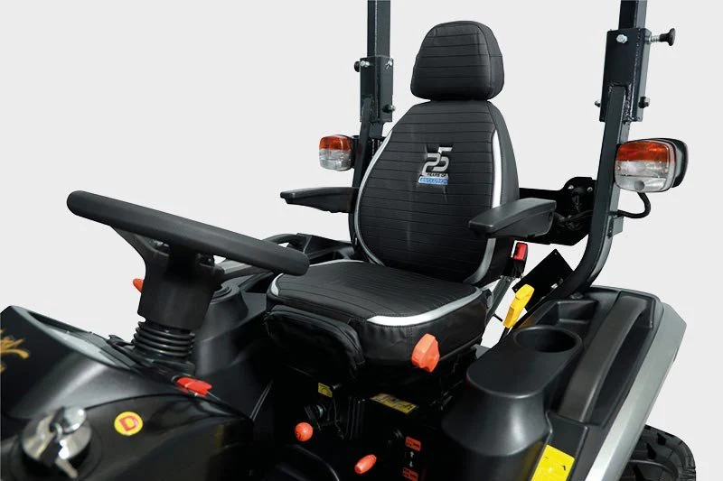 Solis Kompakttraktor 26 HST Panther Sondermodell in Schwarz Grundmaschine ohne Bereifung - Image 9