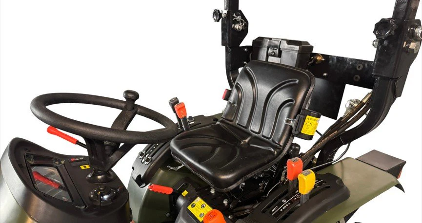 Startrac Allrad-Kleintraktor 22 Nato-Grün mit Ackerstollenbereifung - Image 19