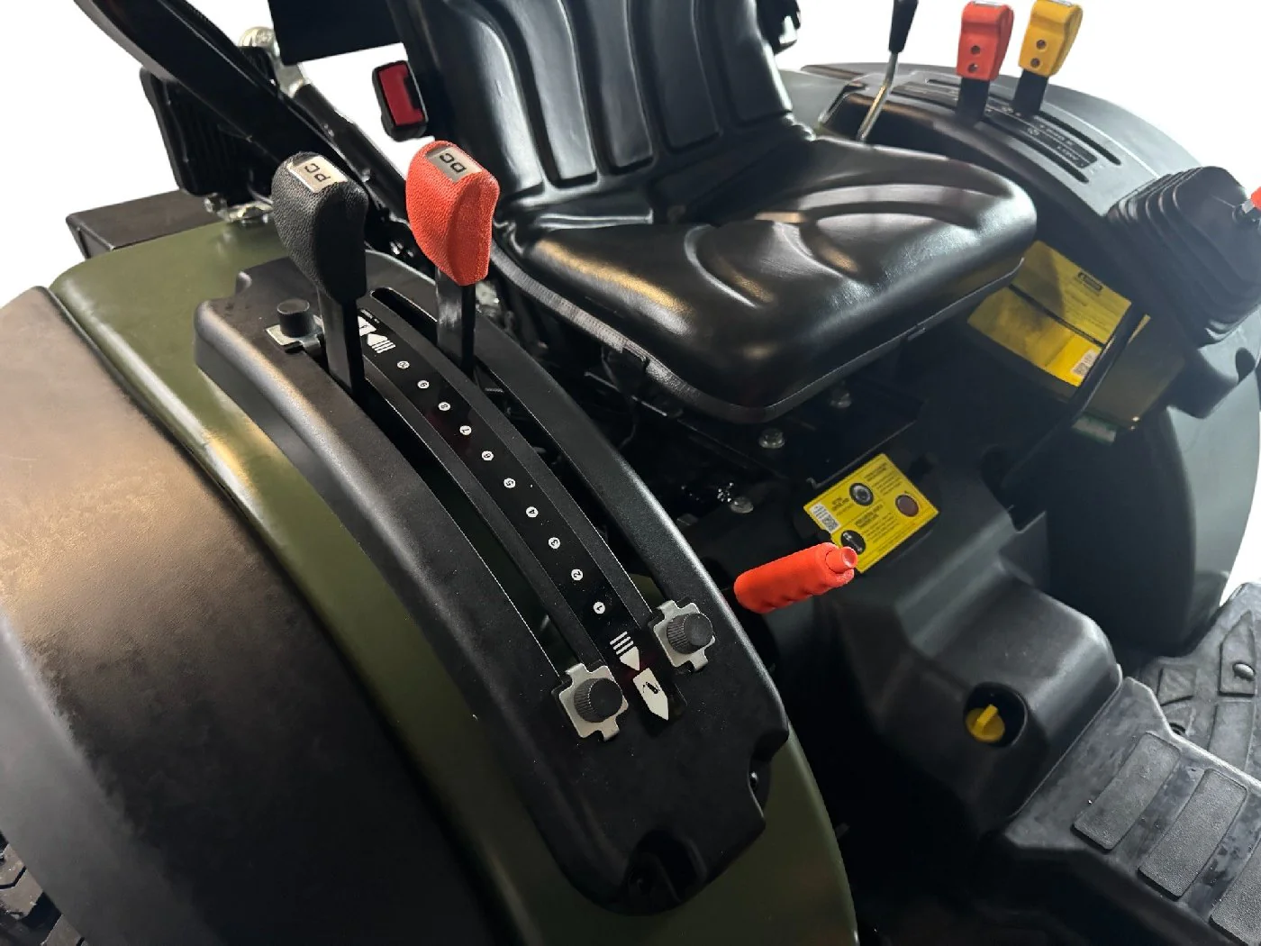 Startrac Allrad-Kleintraktor 26 HST mit Rasenbereifung - Image 9