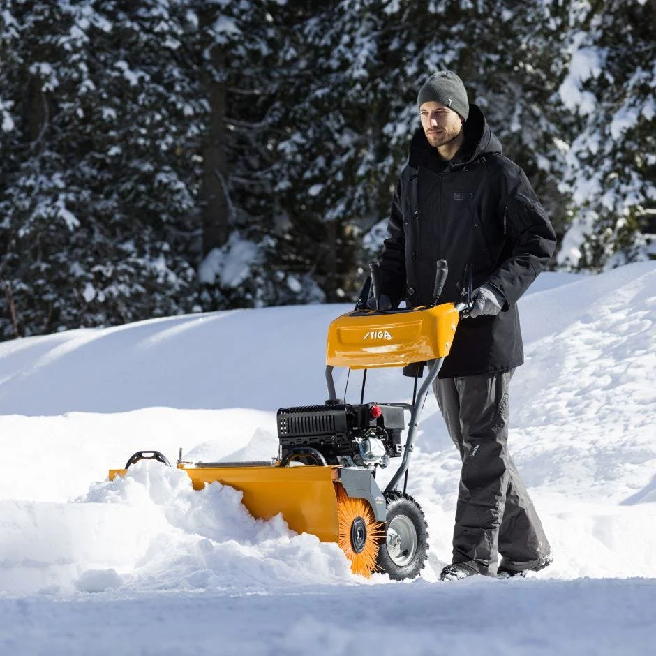Stiga Schmutz- und Schneekehrmaschine SWS 800 G - Image 5