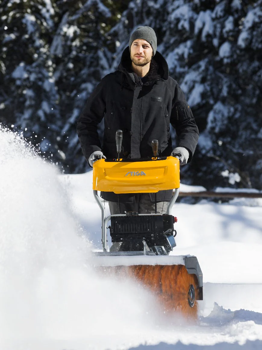 Stiga Schmutz- und Schneekehrmaschine SWS 800 GE Elektrostart - Image 9