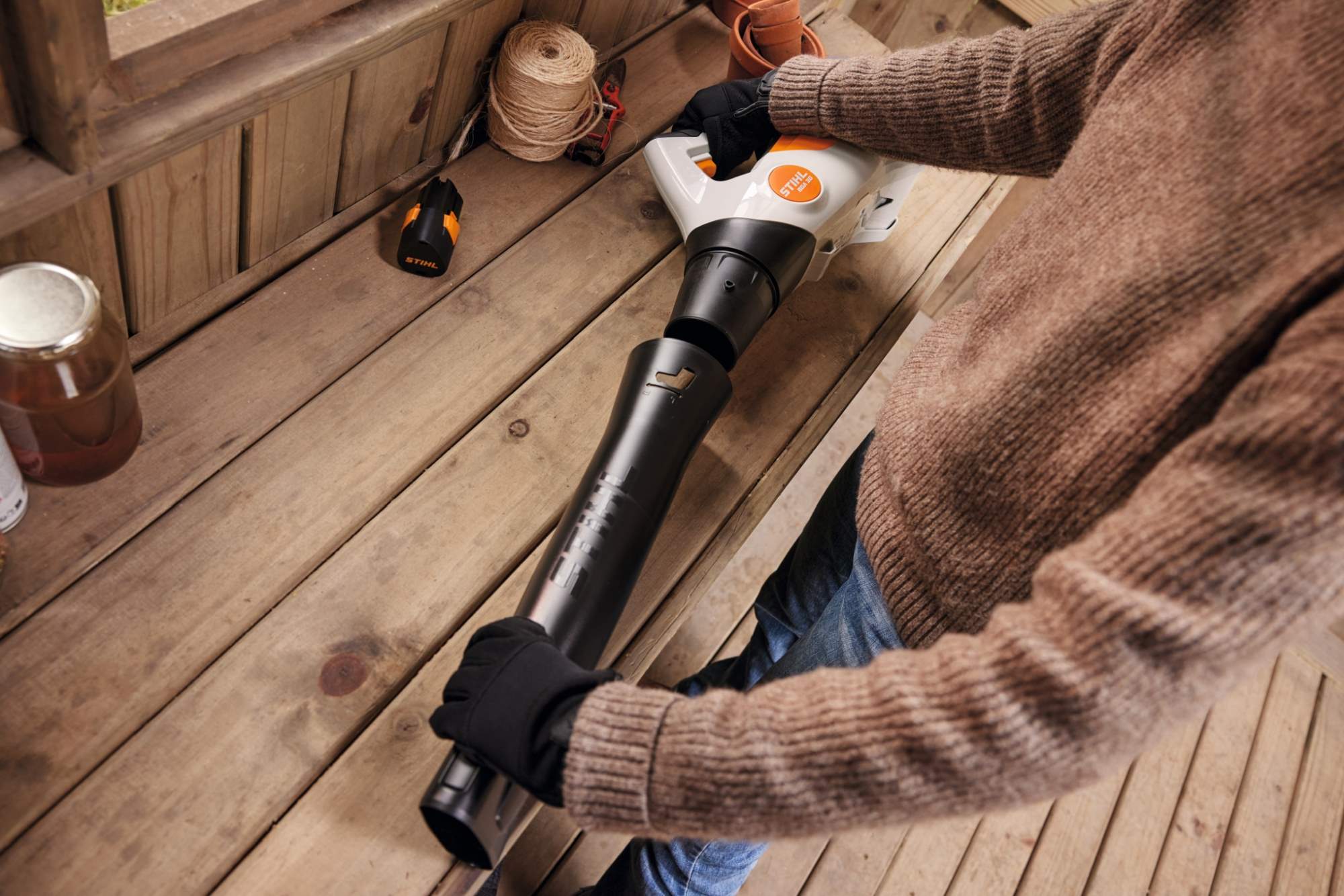 STIHL Akku-Laubbläser BGA 30, mit 2x Akku AS 2 und Ladegerät ALS 31 - Image 9
