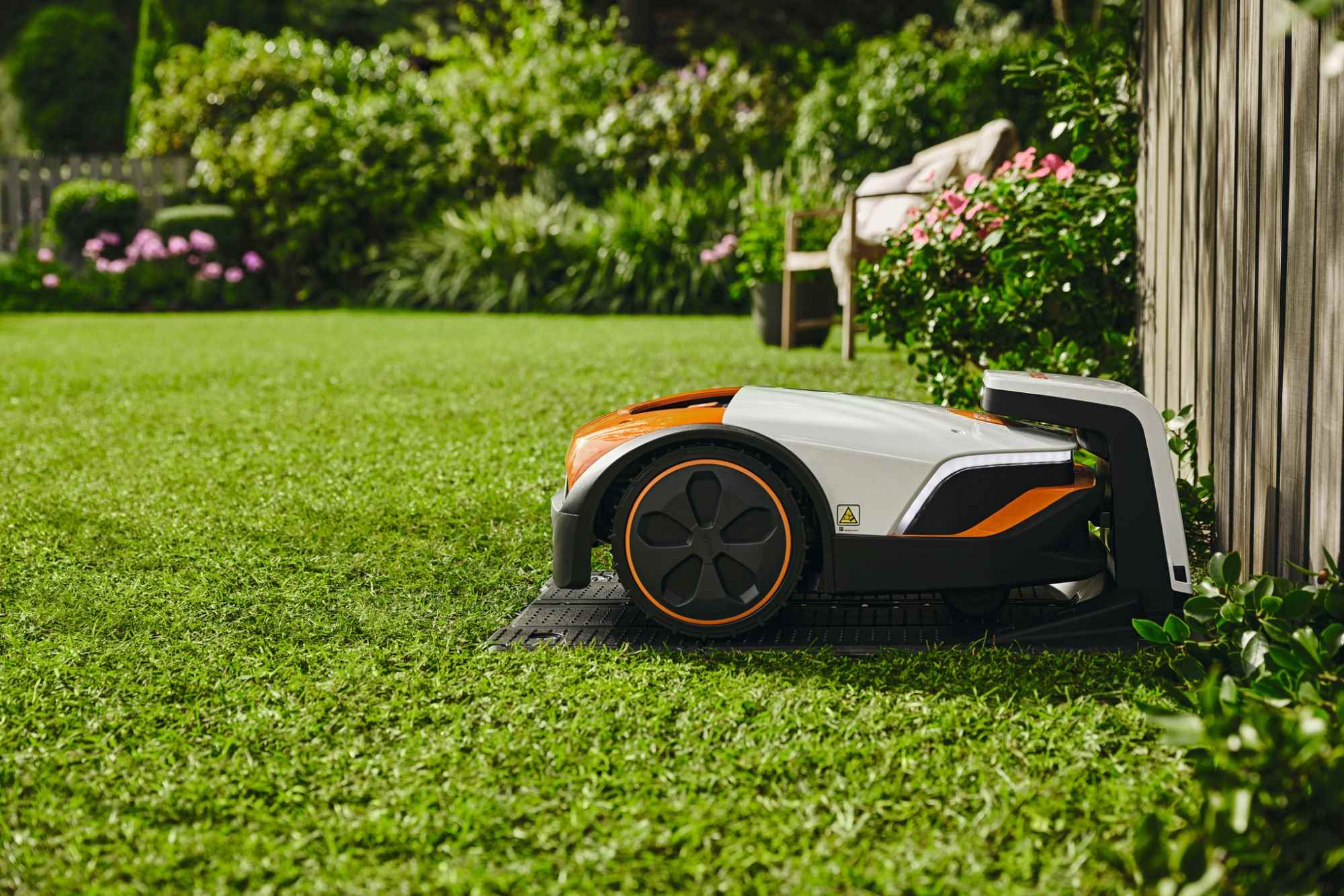 STIHL Mähroboter iMOW 7 für sehr große Rasenflächen - Image 4
