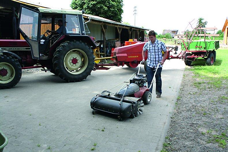 Tielbürger Schmutz- und Schneekehrmaschine tk48 Briggs&Stratton 675 iS - Image 4