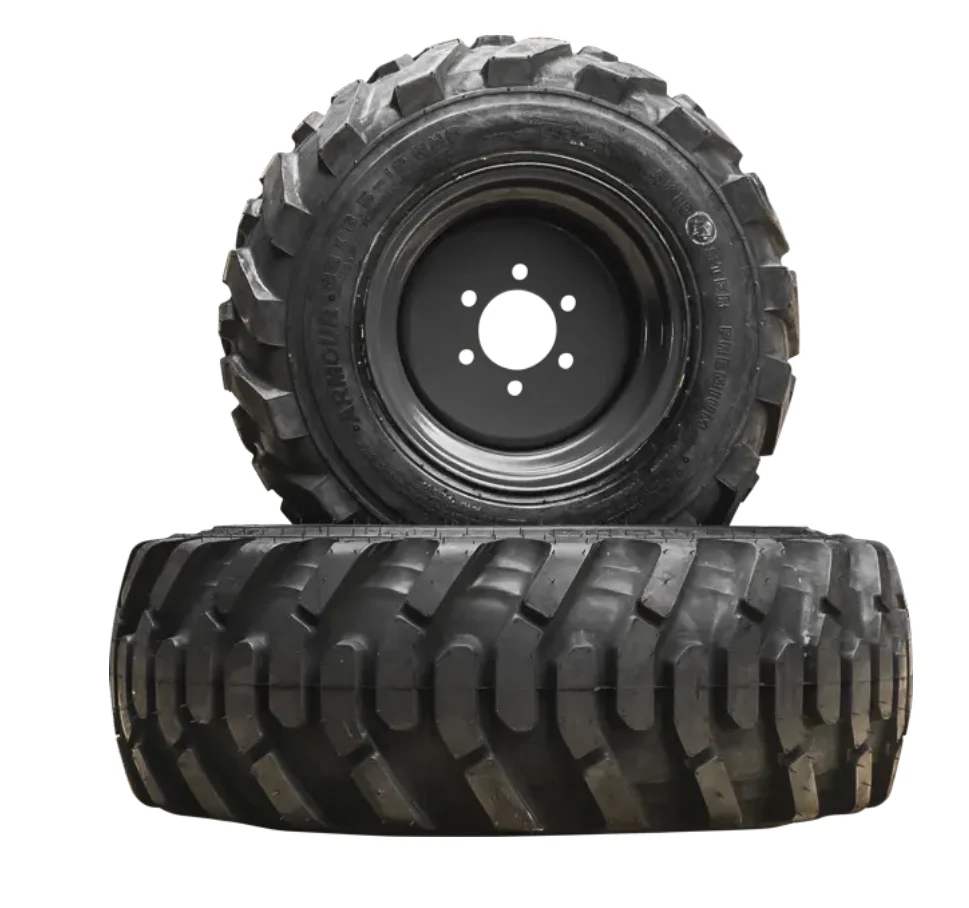 Tym Industriebereifung vorne: 23x8.50-12, hinten: 12-16.5 passend für Tym Allrad-Kompakttraktor T255